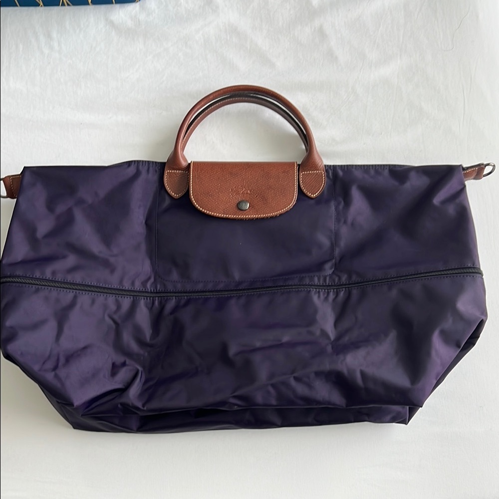 Longchamp Le Pliage Purple Large Travel Tote Expandable comes w/ shoulder strap